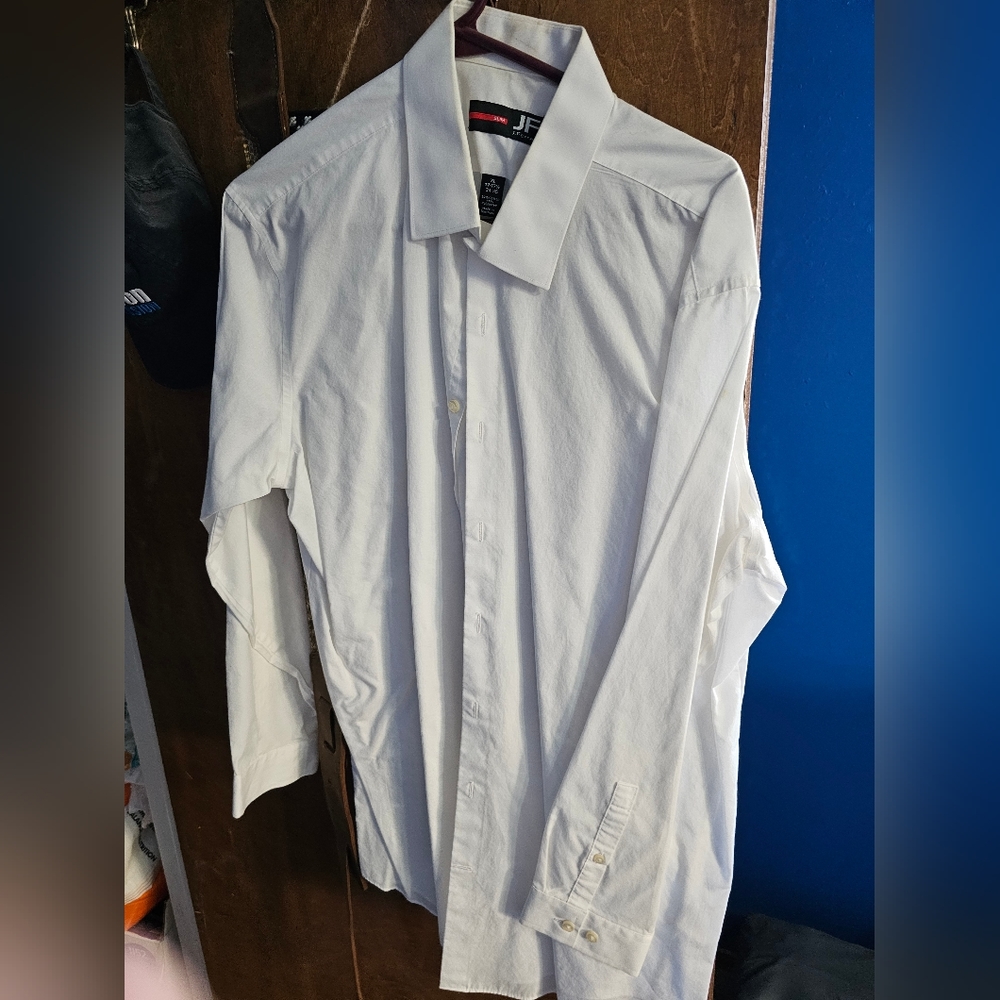 Long sleeve dress shirt